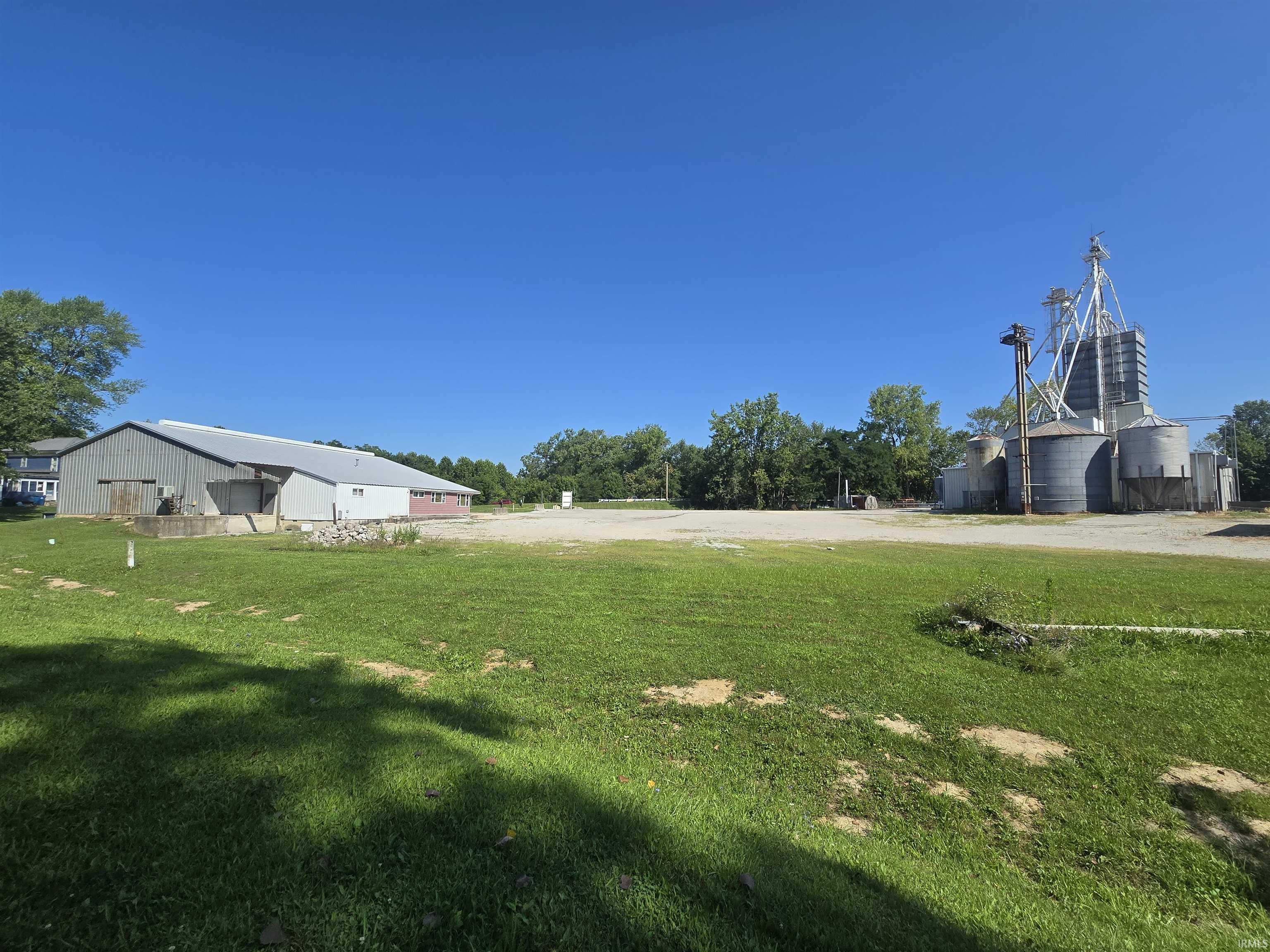 10199 South Wayne Road Warren, IN 46792 - Photo 9 of 29