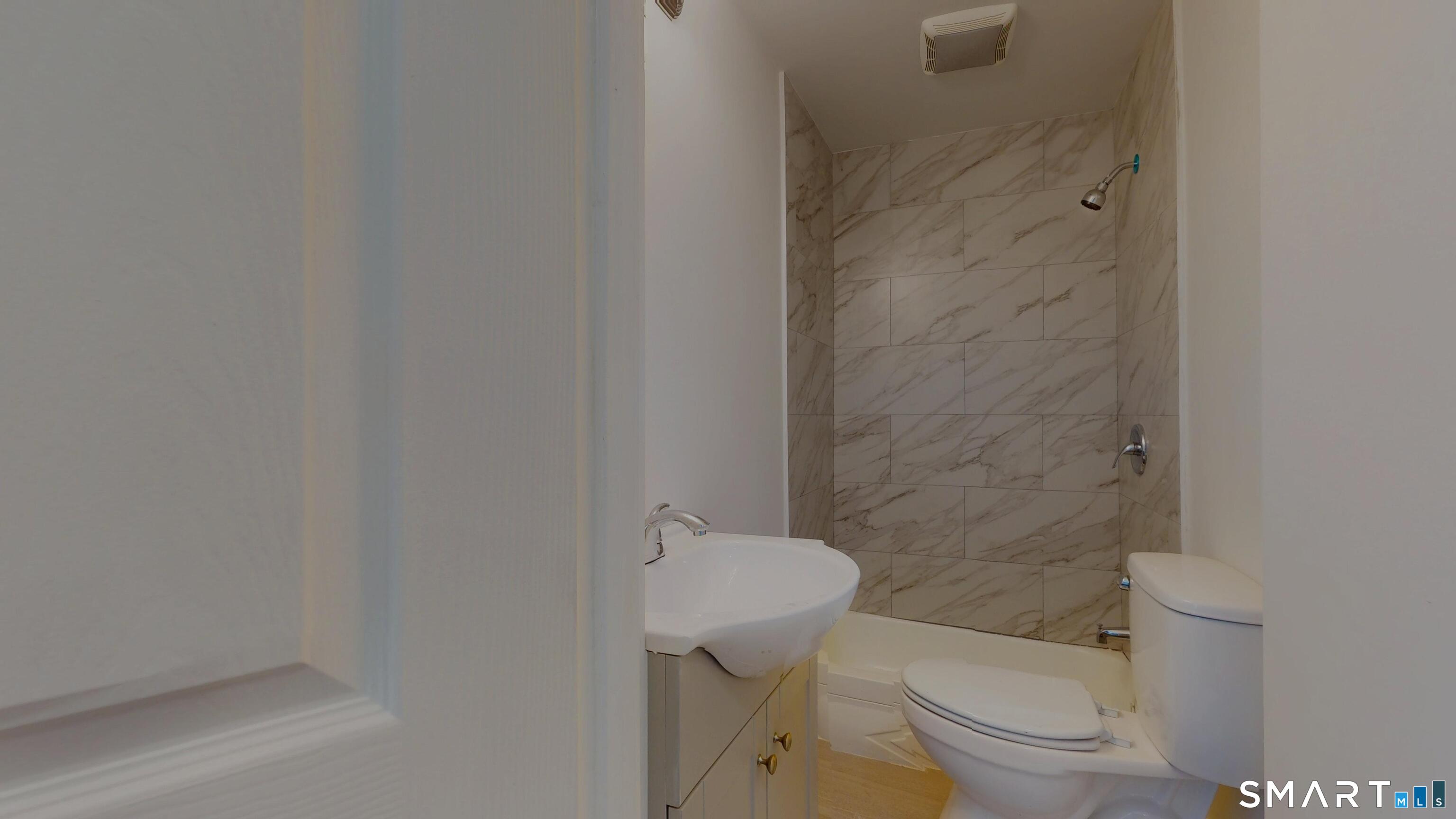 24 Bond Street Hartford, CT 06114 - Photo 1 of 24
