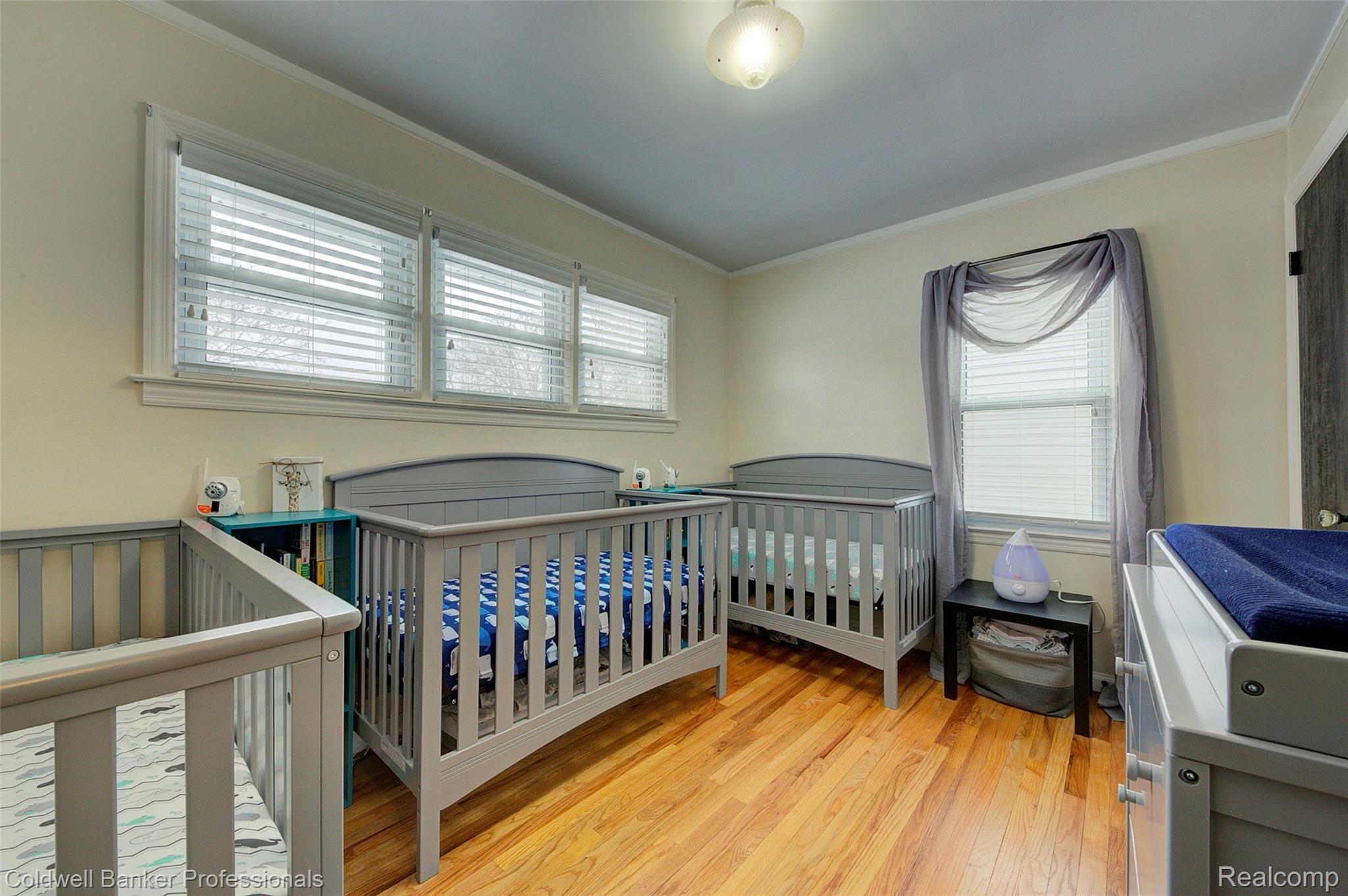 3919 Durham Road Royal Oak, MI 48073 - Photo 24 of 40 930A3887_8_9.jpg