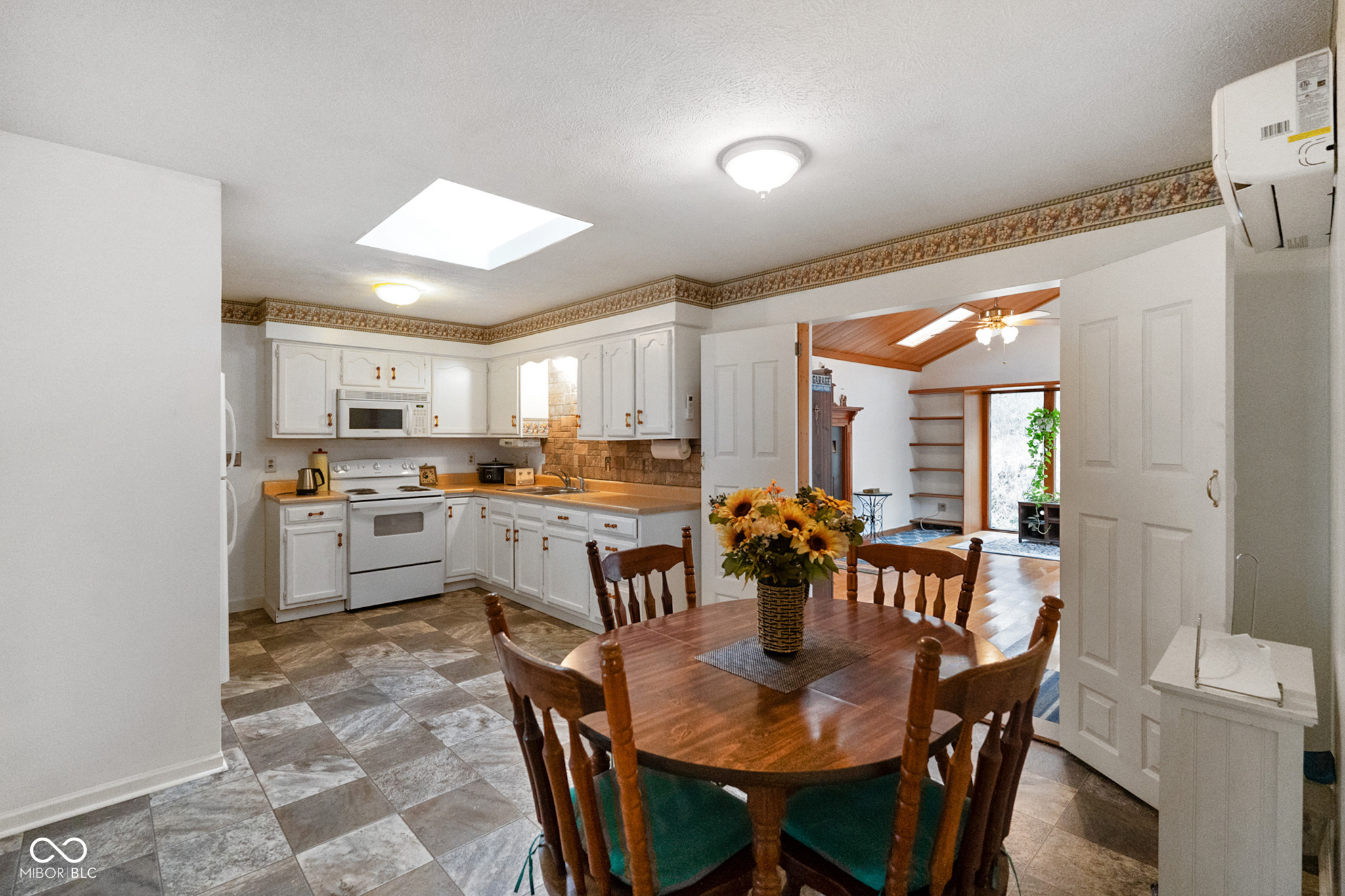 6979 Rinnie Seitz Road Nashville, IN 47448 - Photo 15 of 41