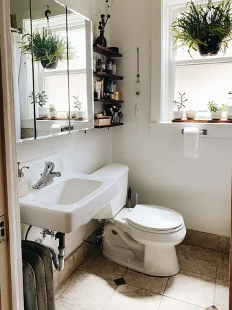 $3,000 | 1319 West Early Avenue, Unit 2, Chicago, IL 60660