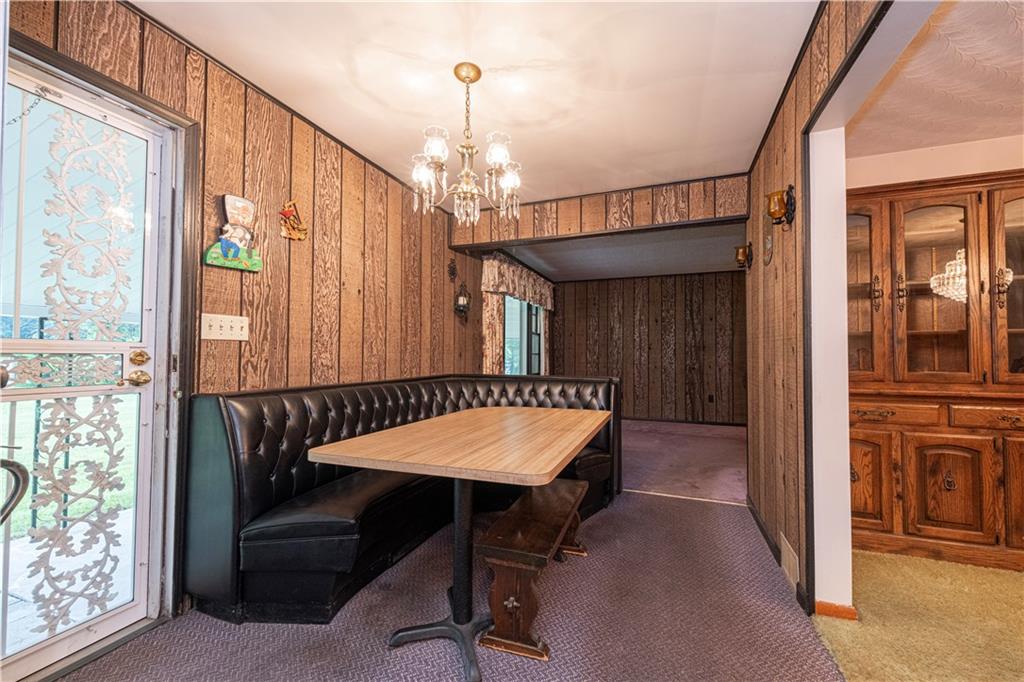 492 Smiths Ferry Road Midland, PA 15059 - Photo 5 of 33