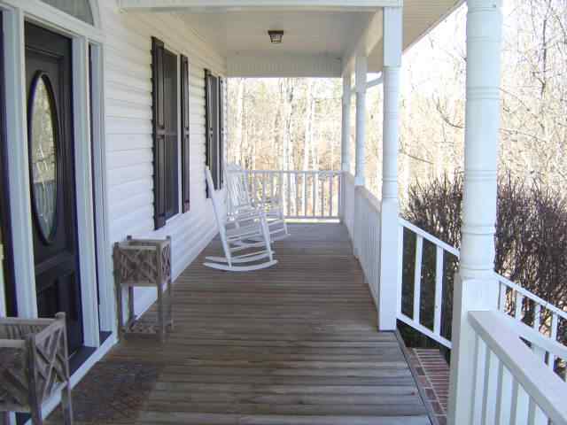 135 Emerald Road Seneca, SC 29678 - Photo 8 of 24 Gallery Image 8