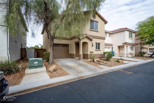 $1,698 | 5283 Broadlake Lane, Las Vegas, NV 89122