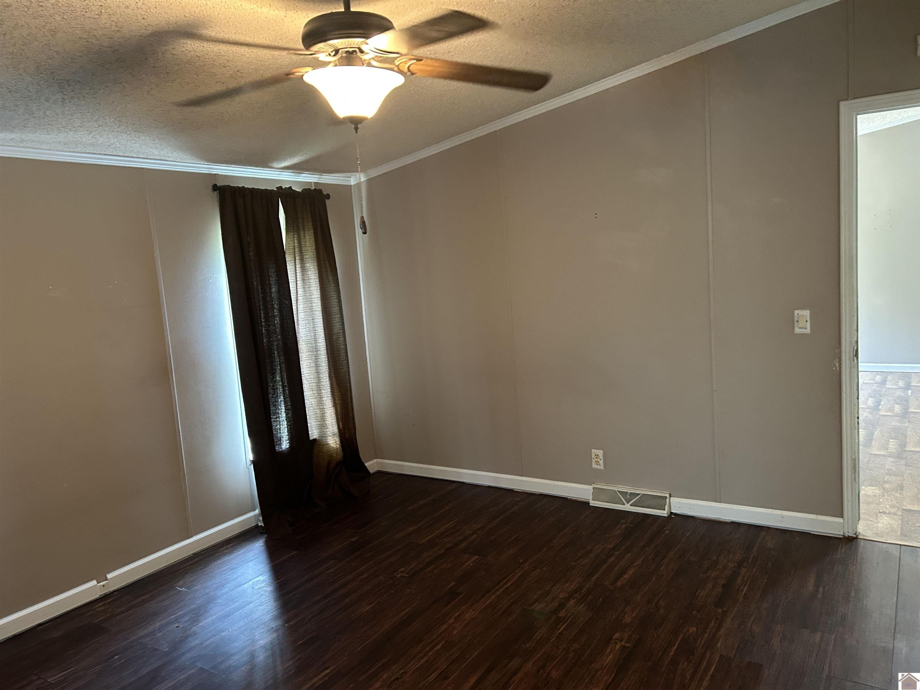 142 Frankfort Road Benton, KY 42025 - Photo 19 of 27 PRIMARY BEDROOM