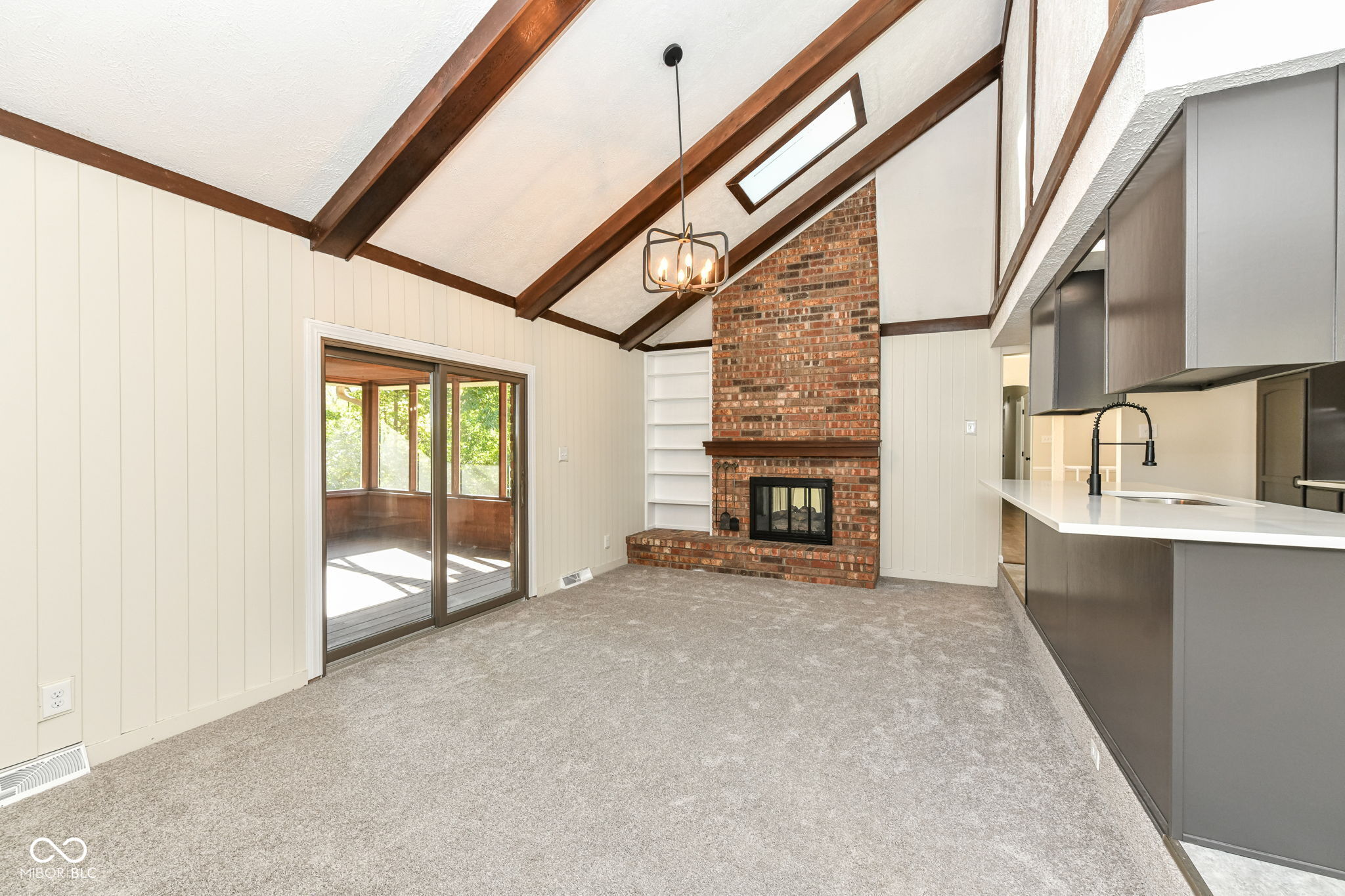 810 Ramblin Road Greenwood, IN 46142 - Photo 13 of 33 Gallery Image 13