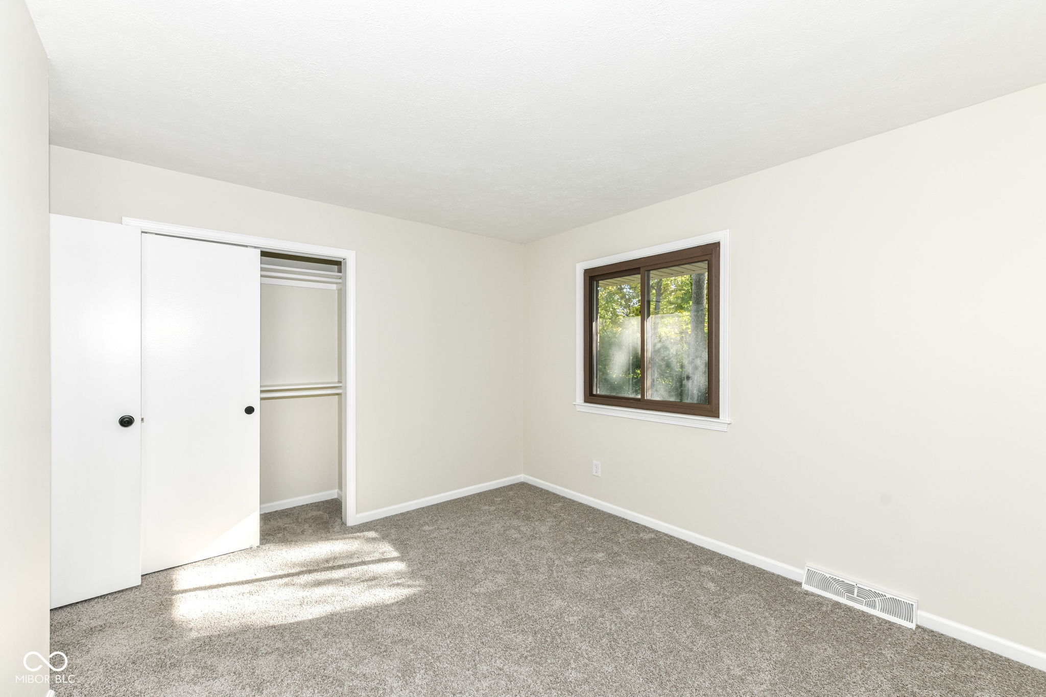 810 Ramblin Road Greenwood, IN 46142 - Photo 23 of 33 Gallery Image 23
