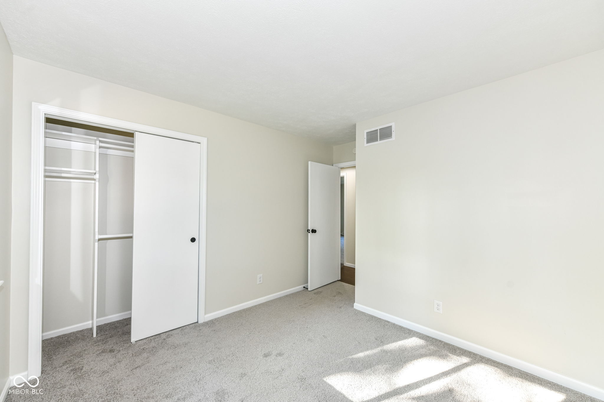 810 Ramblin Road Greenwood, IN 46142 - Photo 25 of 33 Gallery Image 25