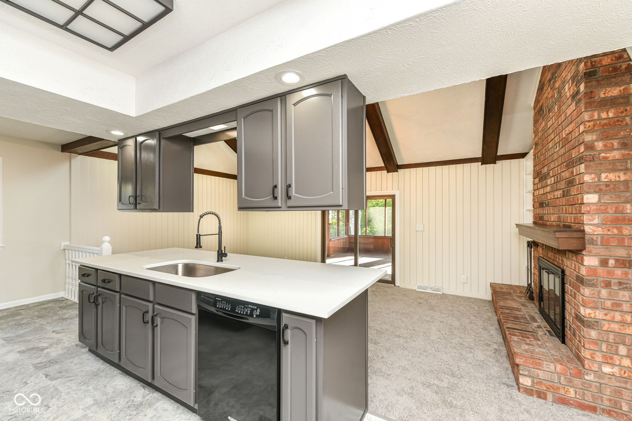 810 Ramblin Road Greenwood, IN 46142 - Photo 10 of 33 Gallery Image 10