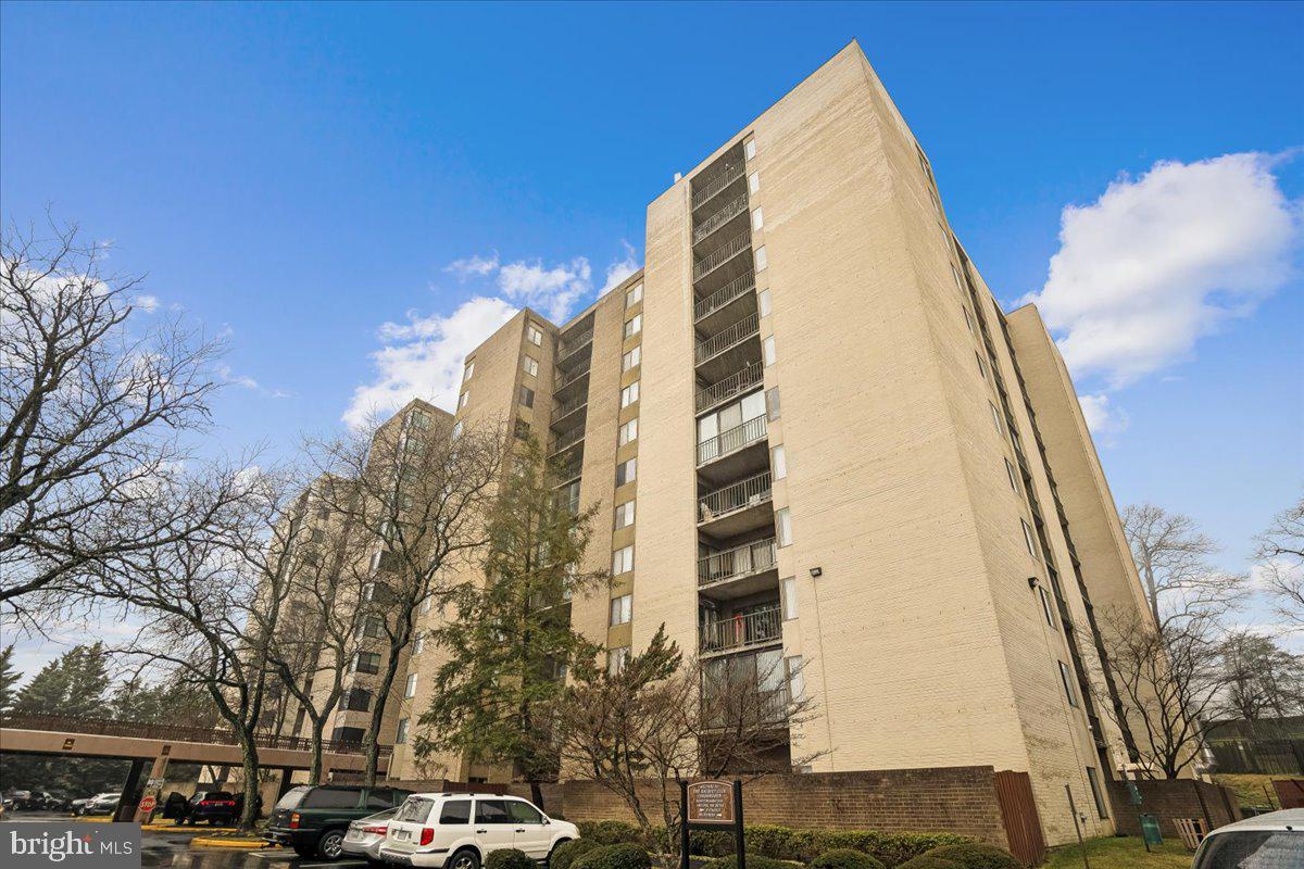 9200 Edwards Way, Unit 1202 Hyattsville, MD 20783 - Photo 1 of 34 a view of a large building