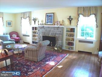 554 Manor Road Wynnewood, PA 19096 - Photo 3 of 6