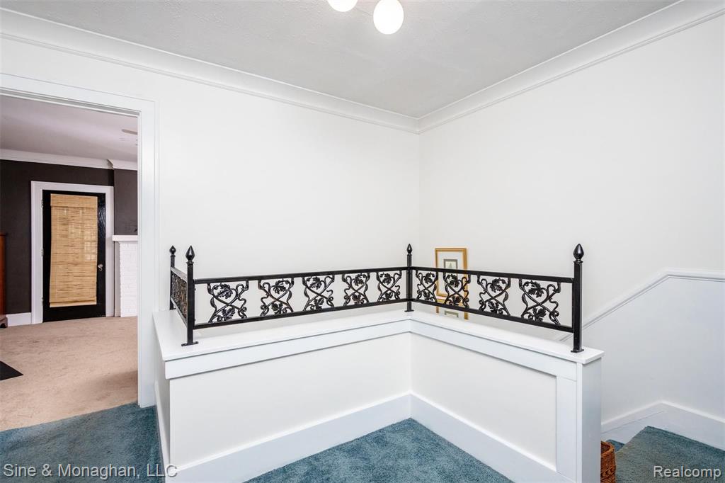 1027 Nottingham Road Grosse Pointe Park, MI 48230 - Photo 18 of 40