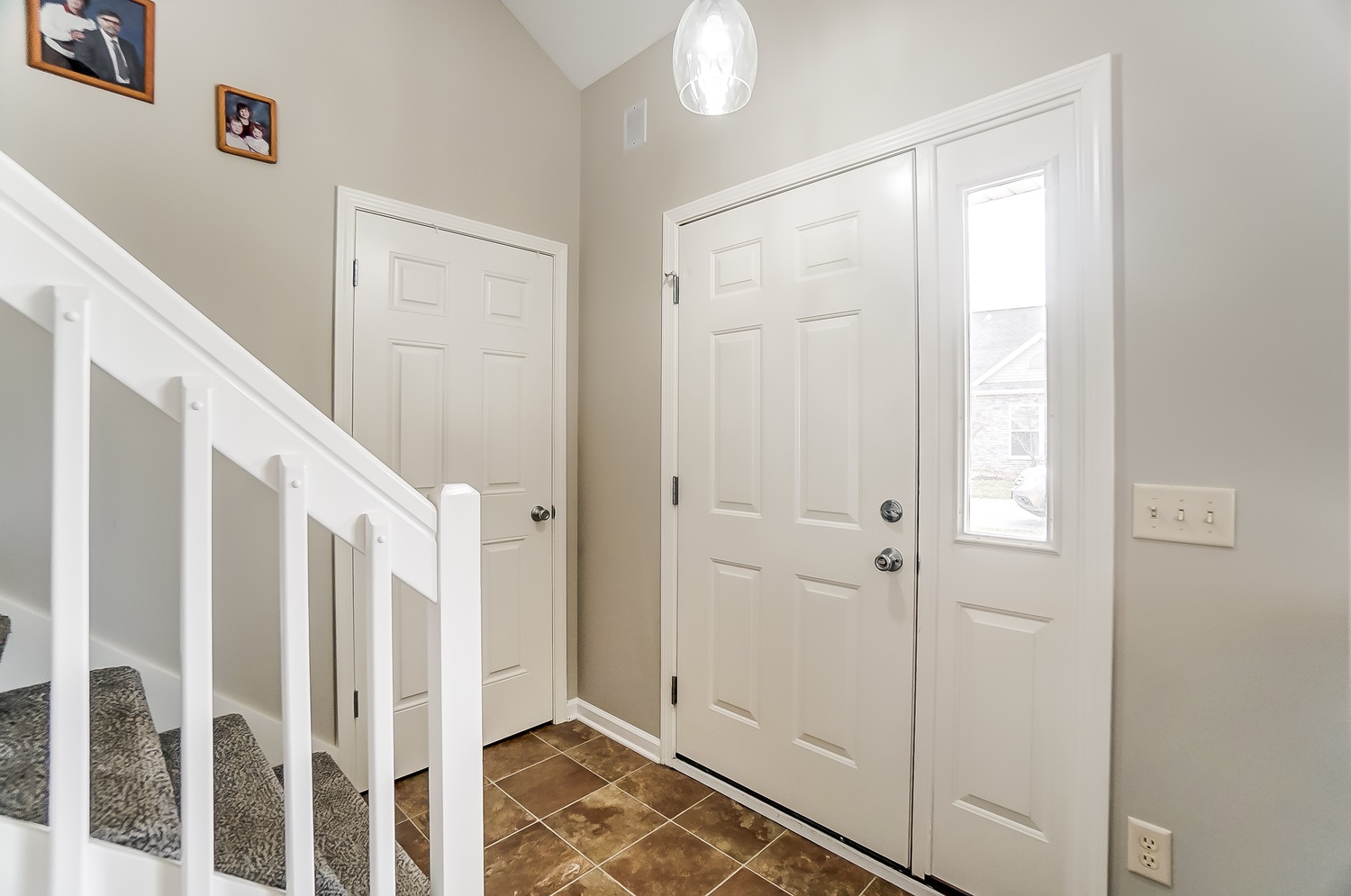 9935 Oak Trail Road Fort Wayne, IN 46825 - Photo 4 of 33
