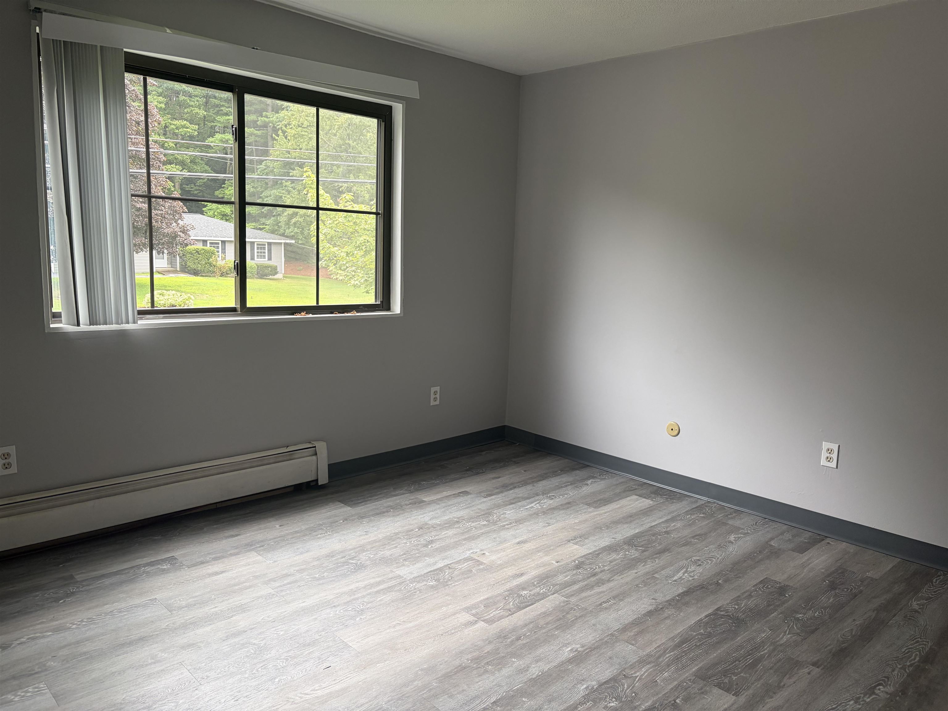 128 Mammoth Road, Unit 21 Hooksett, NH 03106 - Photo 9 of 15 Gallery Image 9