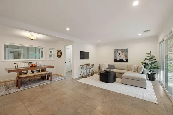 $1,150,000 | 627 Marina Circle, Davis, CA 95616