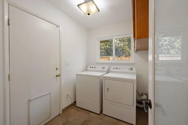 $1,150,000 | 627 Marina Circle, Davis, CA 95616