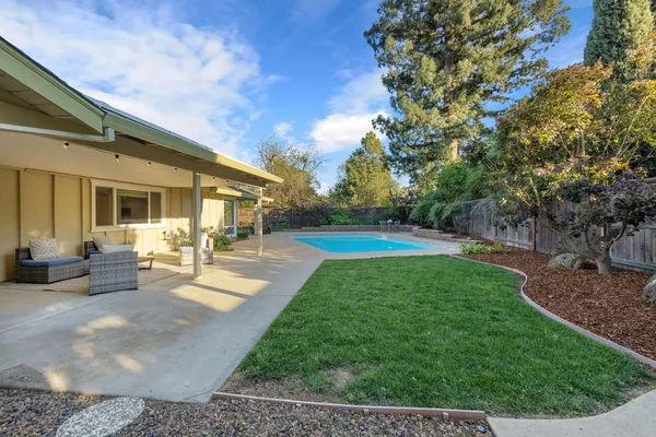$1,150,000 | 627 Marina Circle, Davis, CA 95616