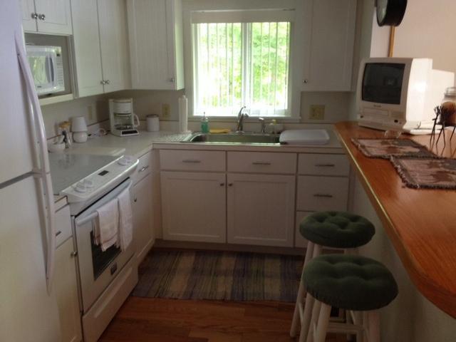 103 Beach Road Naples, ME 04055 - Photo 17 of 33 Kitchen.