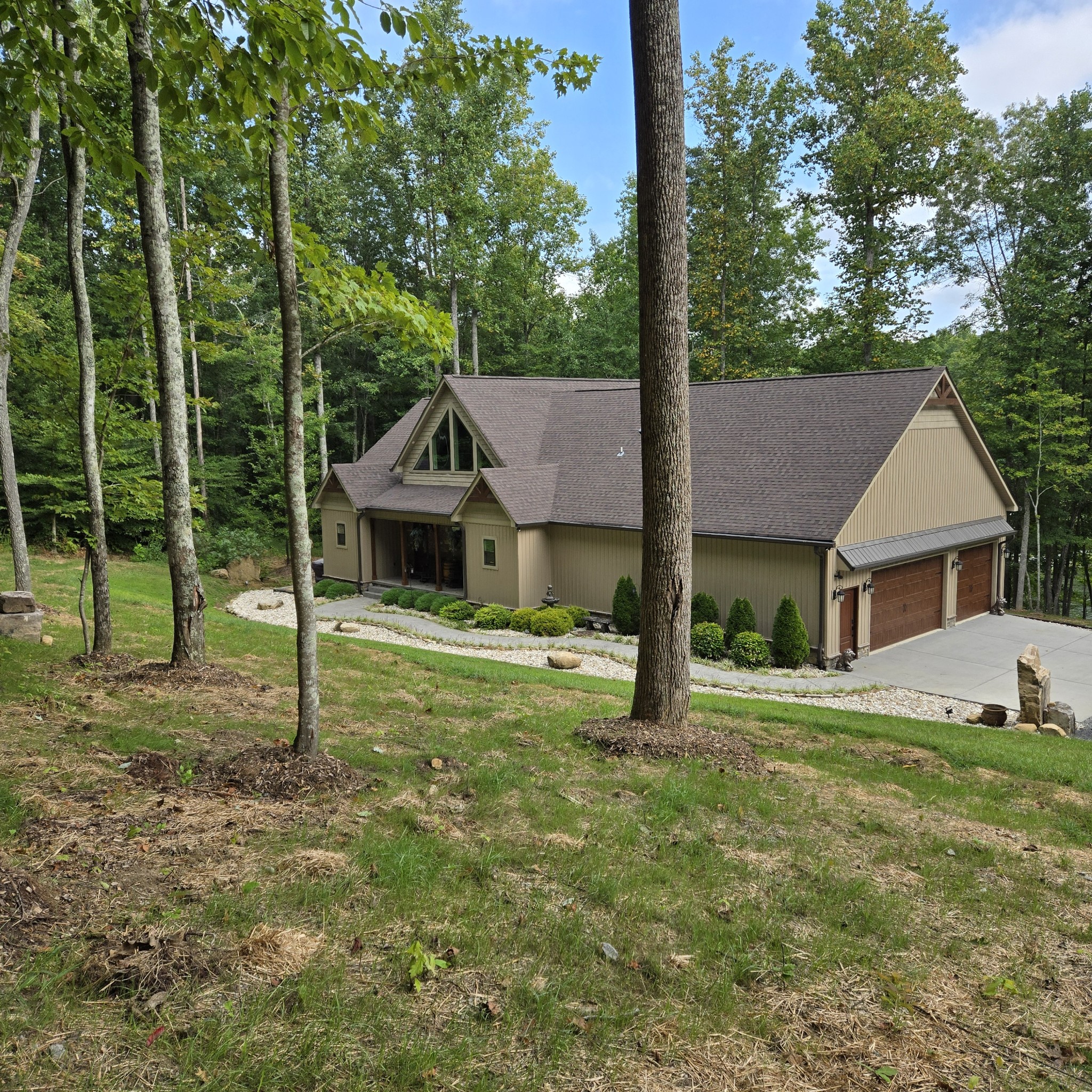 354 Mountain Farms Road Signal Mountain, TN 37377 - Photo 6 of 78 Gallery Image 6