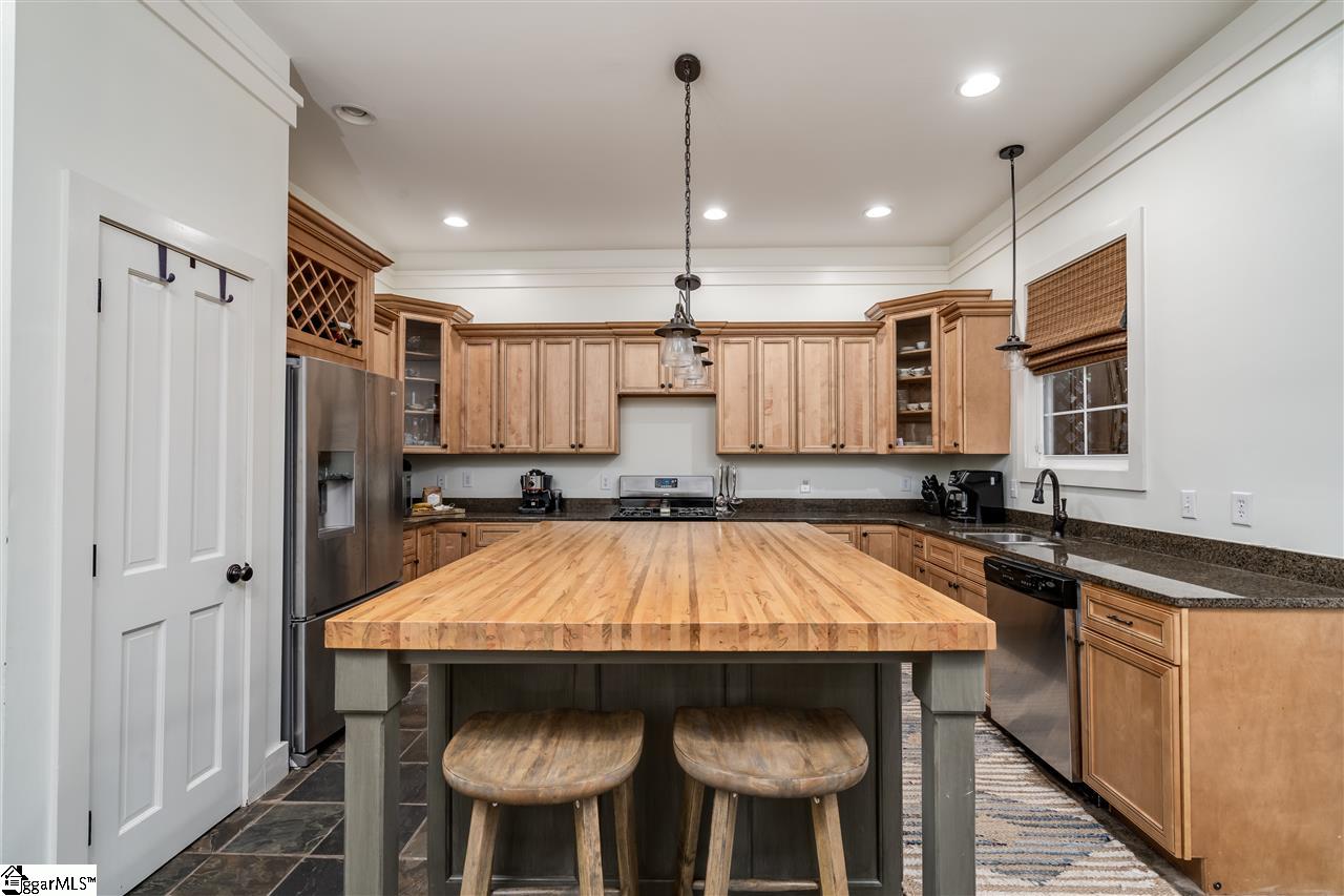 206 Virginia Circle Anderson, SC 29621 - Photo 8 of 28 Gallery Image 8