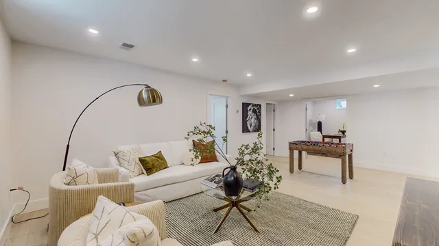 $11,500 | 140 Columbia Street, Unit 1, Brookline, MA 02446