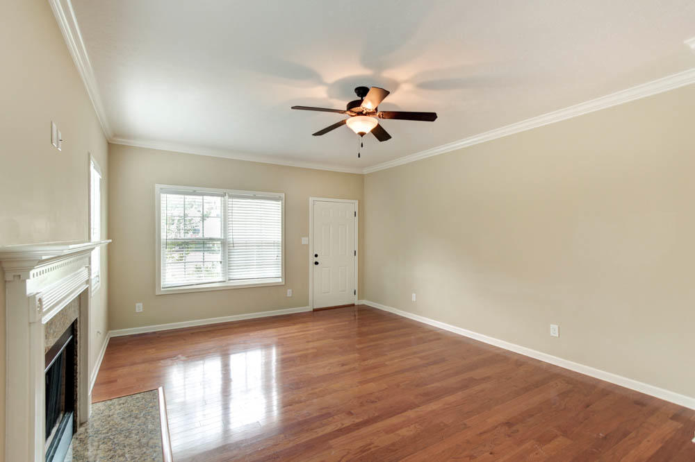300 Java Way Knoxville, TN 37923 - Photo 3 of 23 Family Room