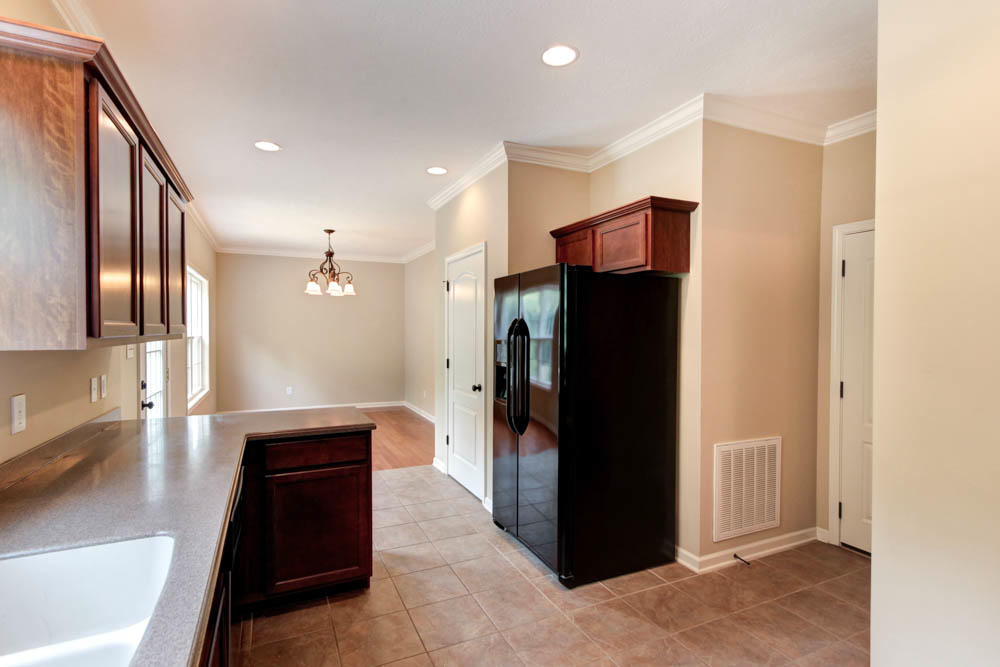 300 Java Way Knoxville, TN 37923 - Photo 8 of 23 Kitchen