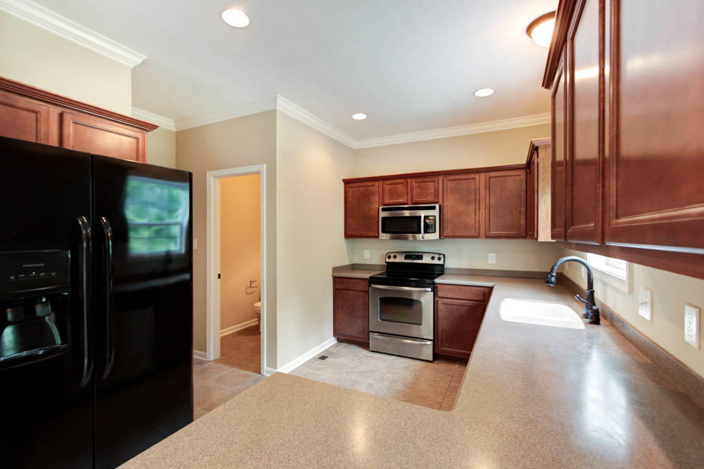 300 Java Way Knoxville, TN 37923 - Photo 9 of 23 Kitchen