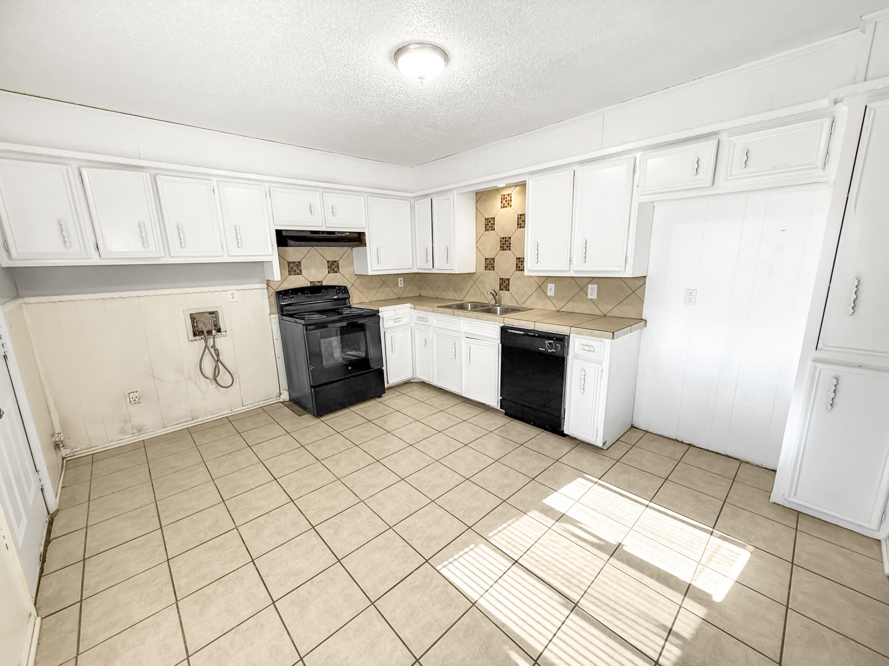 2302 40th Street Lubbock, TX 79412 - Photo 7 of 25 Unit A