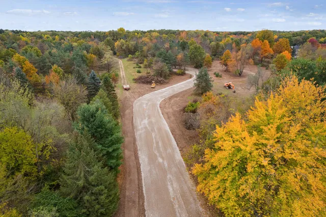 $284,400 | 2771 Gady Pines Drive, Adrian, MI 49221