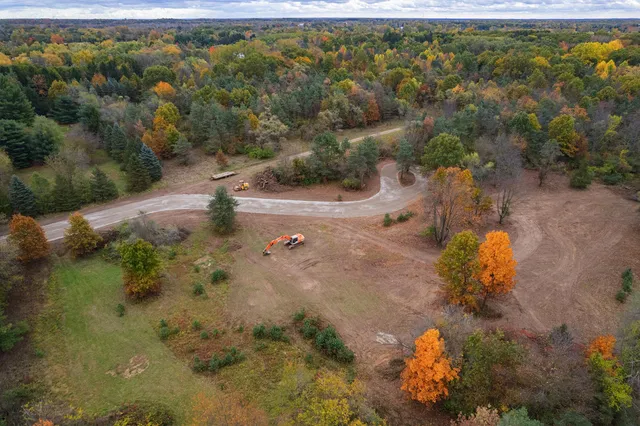 $284,400 | 2771 Gady Pines Drive, Adrian, MI 49221