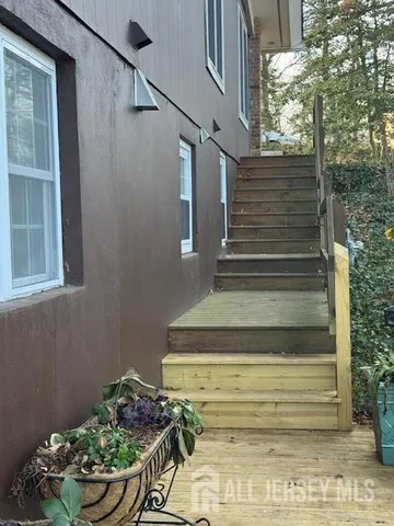 a view of a small yard