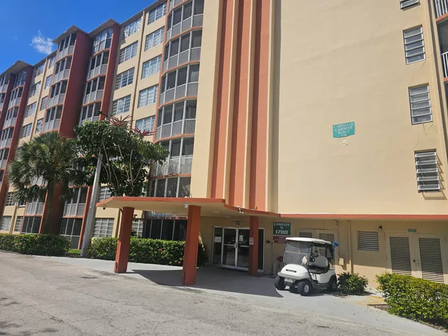 a car parked in front of a building