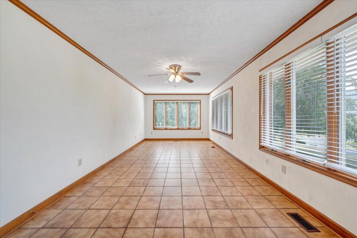 7031 Highfields Farm Trail Roanoke, VA 24018 - Photo 23 of 88 023-MIB07965