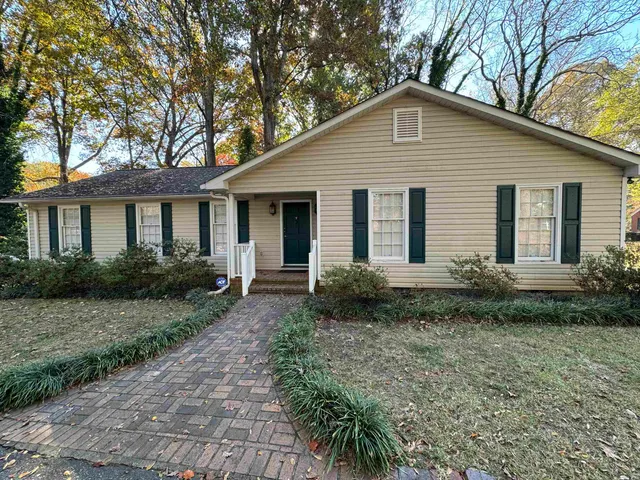 $329,900 | 205 Westminster Drive, Spartanburg, SC 29302
