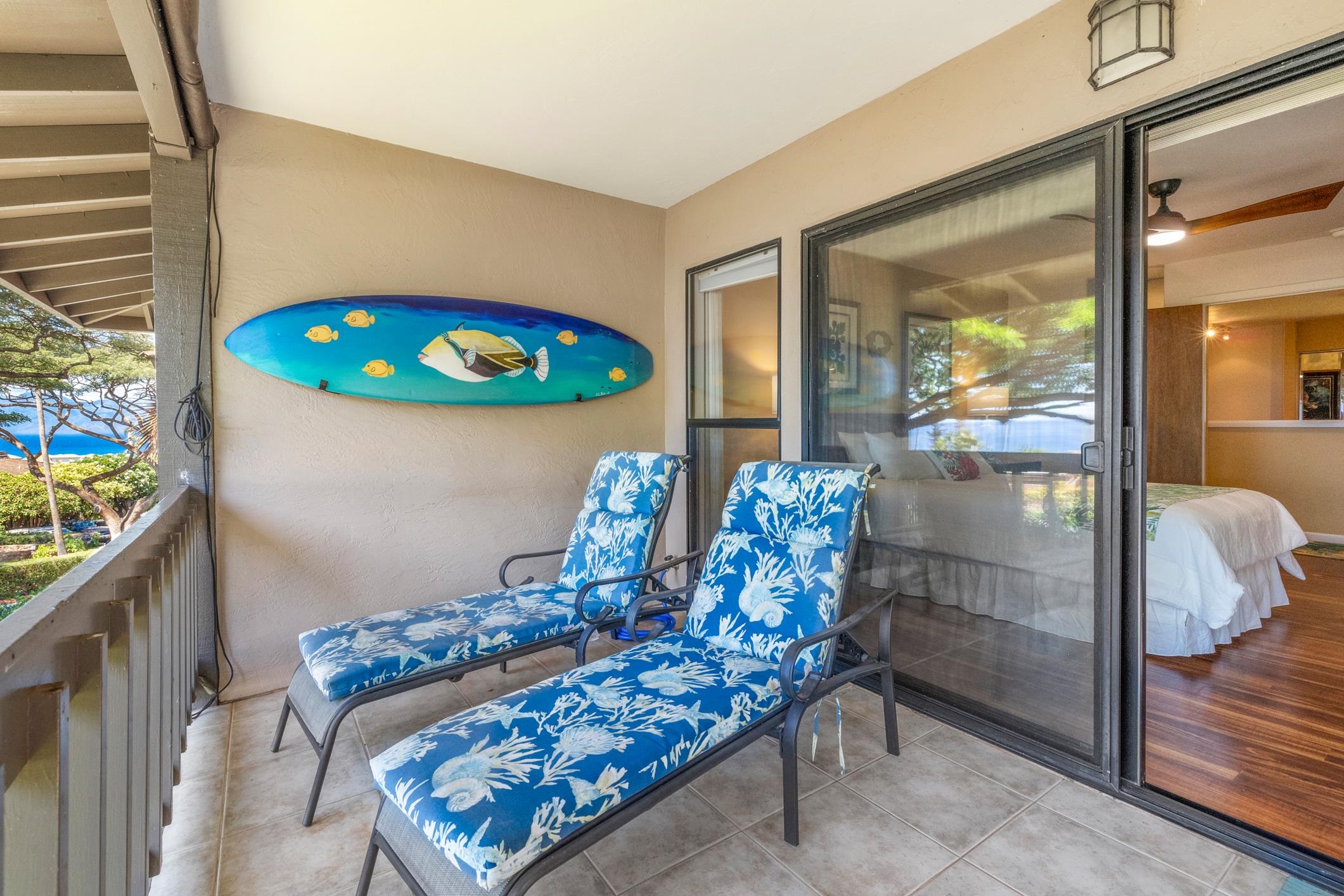 150 Puukolii Road, Unit 18 Lahaina, HI 96761 - Photo 23 of 49 a living room filled with furniture