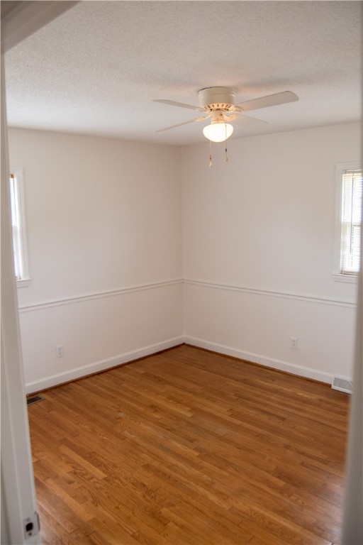 104 Charlton Circle Easley, SC 29642 - Photo 32 of 36