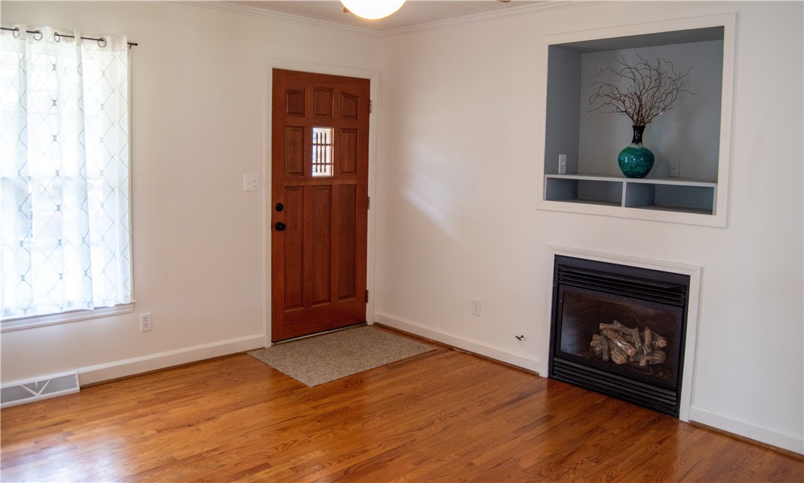 104 Charlton Circle Easley, SC 29642 - Photo 6 of 36