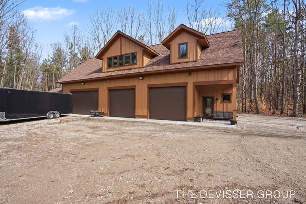 $989,900 | 5837 Timber Blf Trail, Fennville, MI 49408
