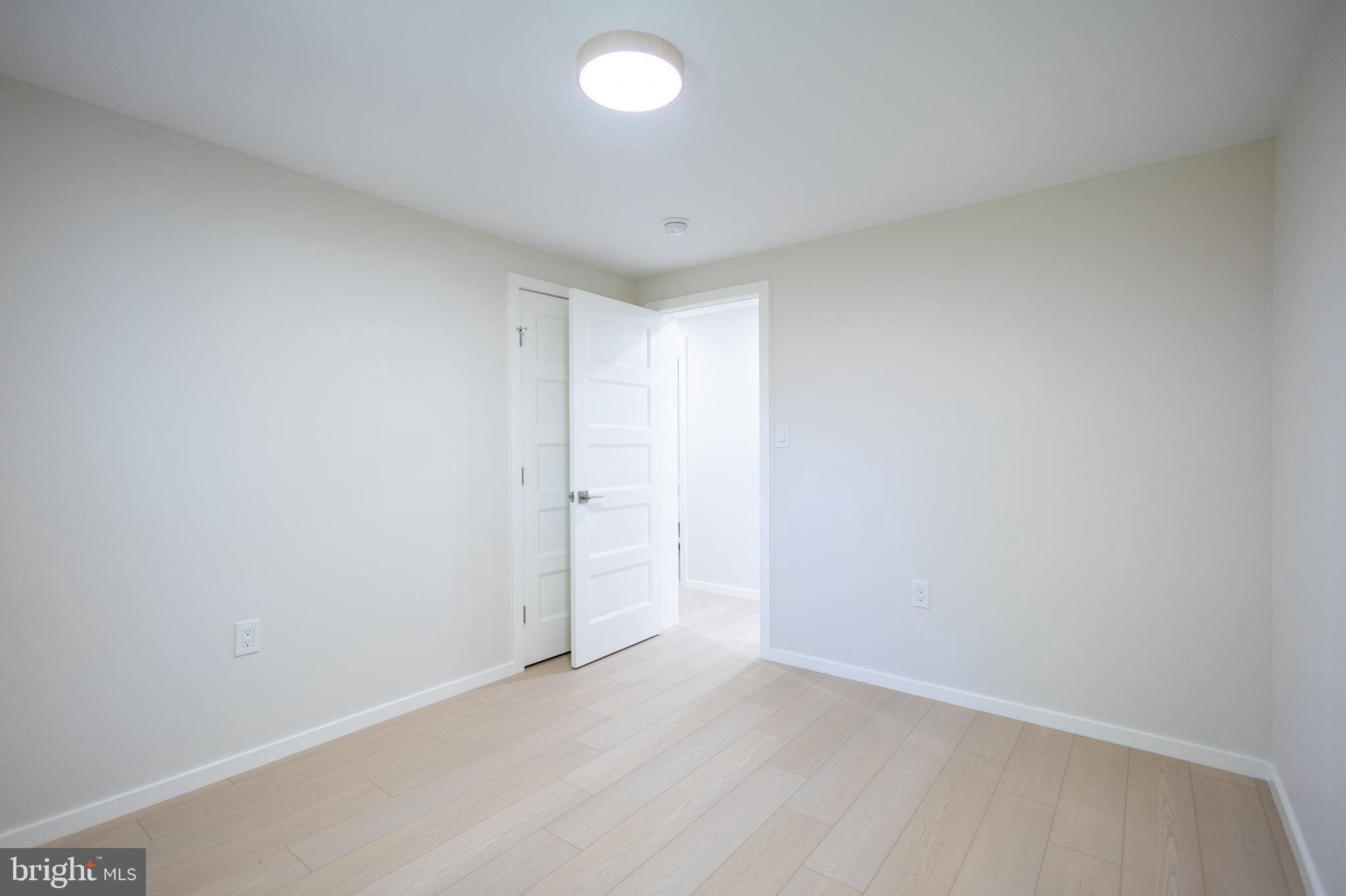 414 Venton Road Edgewater, MD 21037 - Photo 6 of 25 a view of an empty room