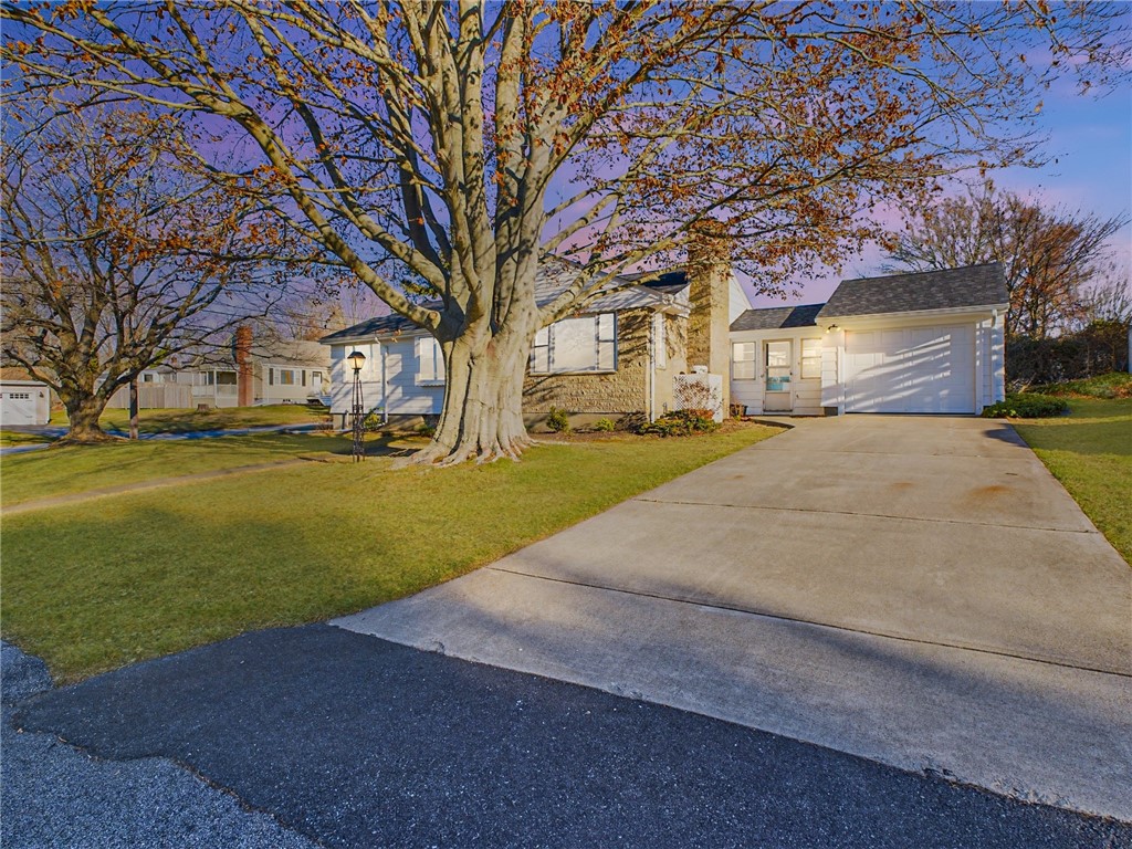 4 O Connell Road Tiverton, RI 02878 - Photo 1 of 35 Gallery Image 1