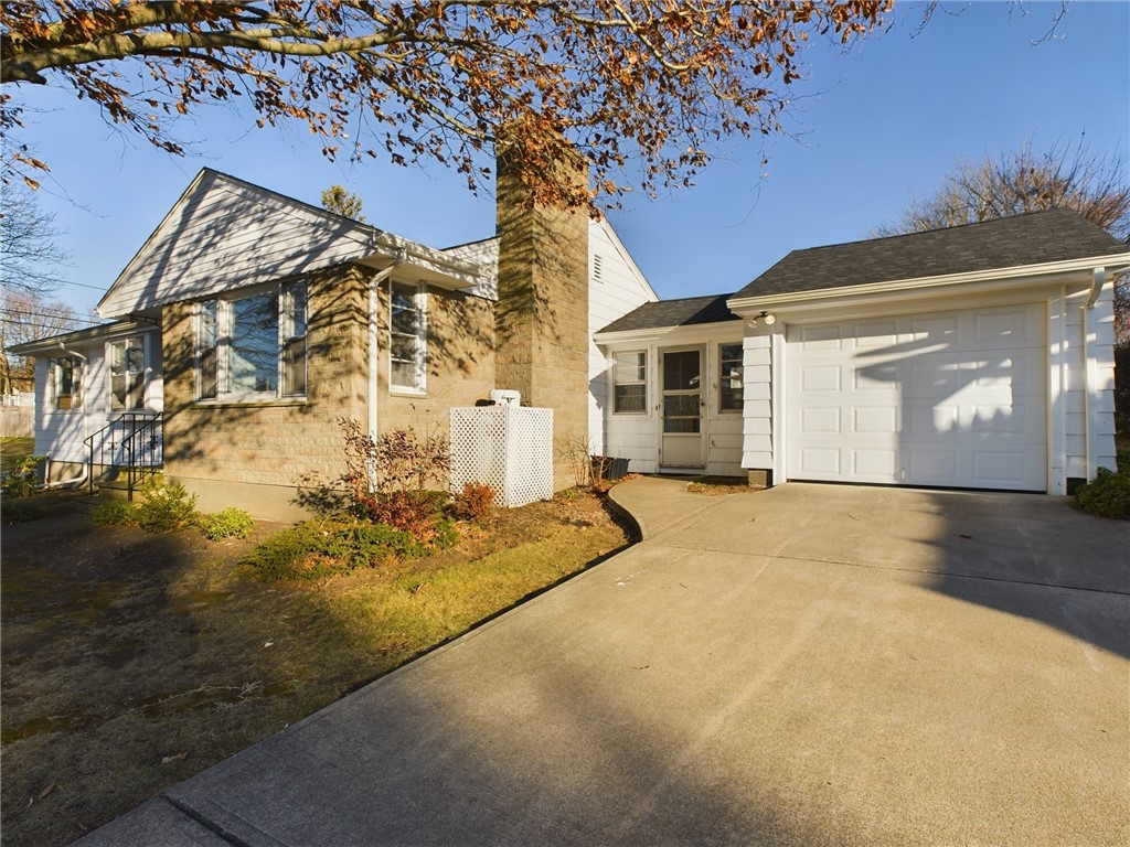 4 O Connell Road Tiverton, RI 02878 - Photo 6 of 35 Gallery Image 6