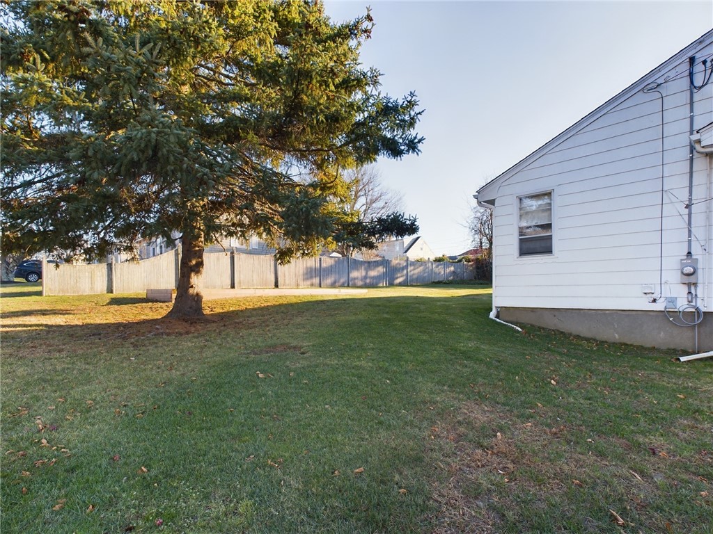 4 O Connell Road Tiverton, RI 02878 - Photo 8 of 35 Gallery Image 8