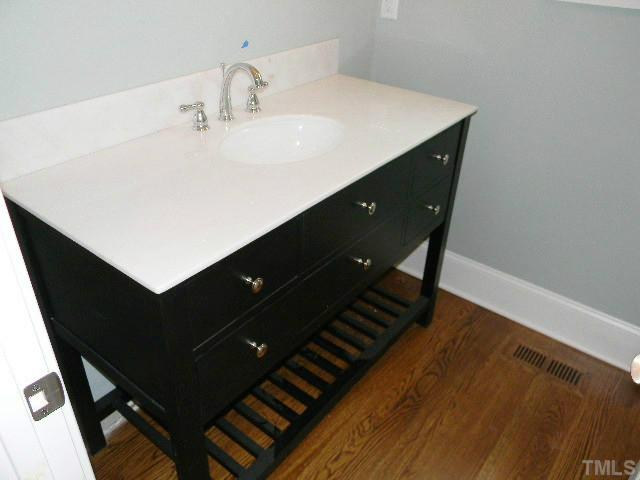 5012 Pomfret Point, Unit 191 Raleigh, NC 27612 - Photo 4 of 25 Gallery Image 4