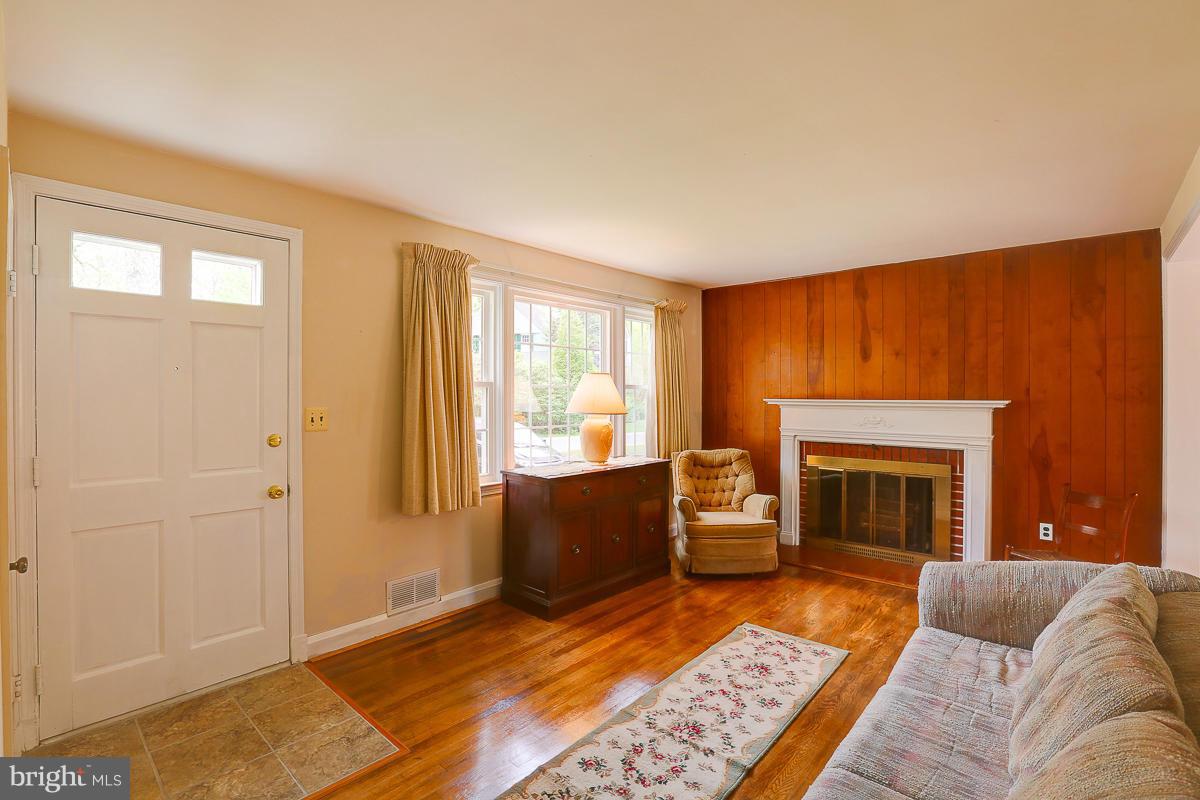 1022 Windsor Road Pikesville, MD 21208 - Photo 4 of 30 Wood burning Fireplace