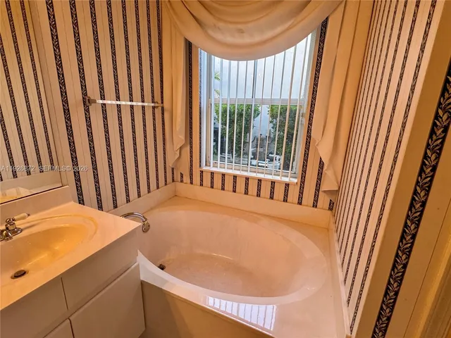 $4,500 | 815 Vista Meadows Drive, Weston, FL 33327