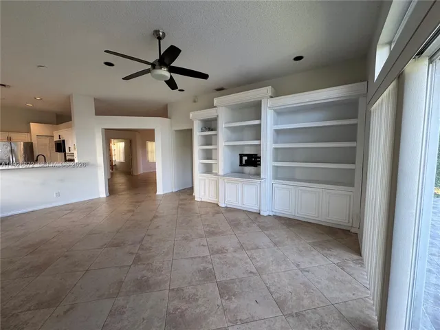 $4,500 | 815 Vista Meadows Drive, Weston, FL 33327