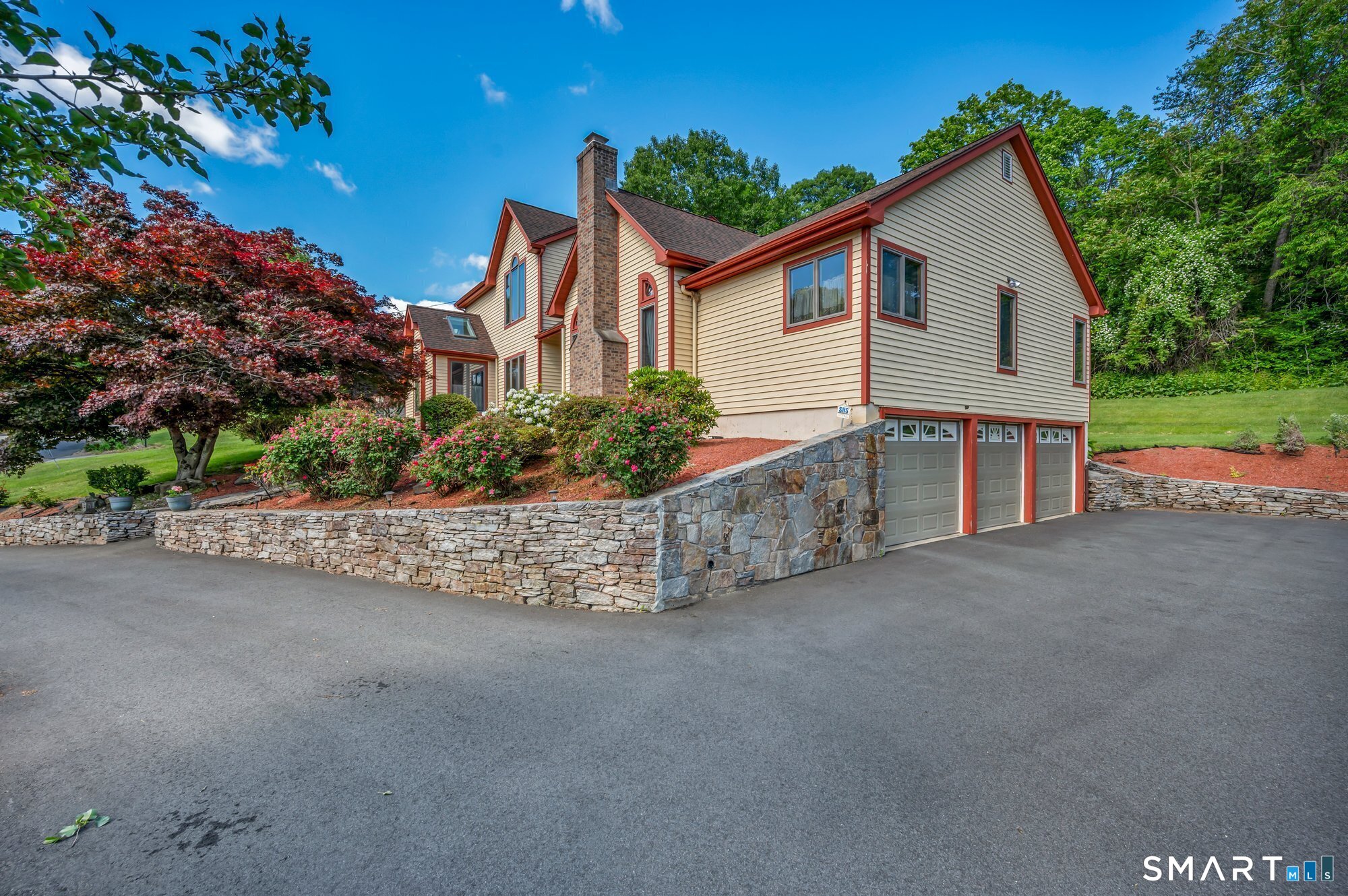 604 Brownstone Ridge Meriden, CT 06451 - Photo 3 of 40