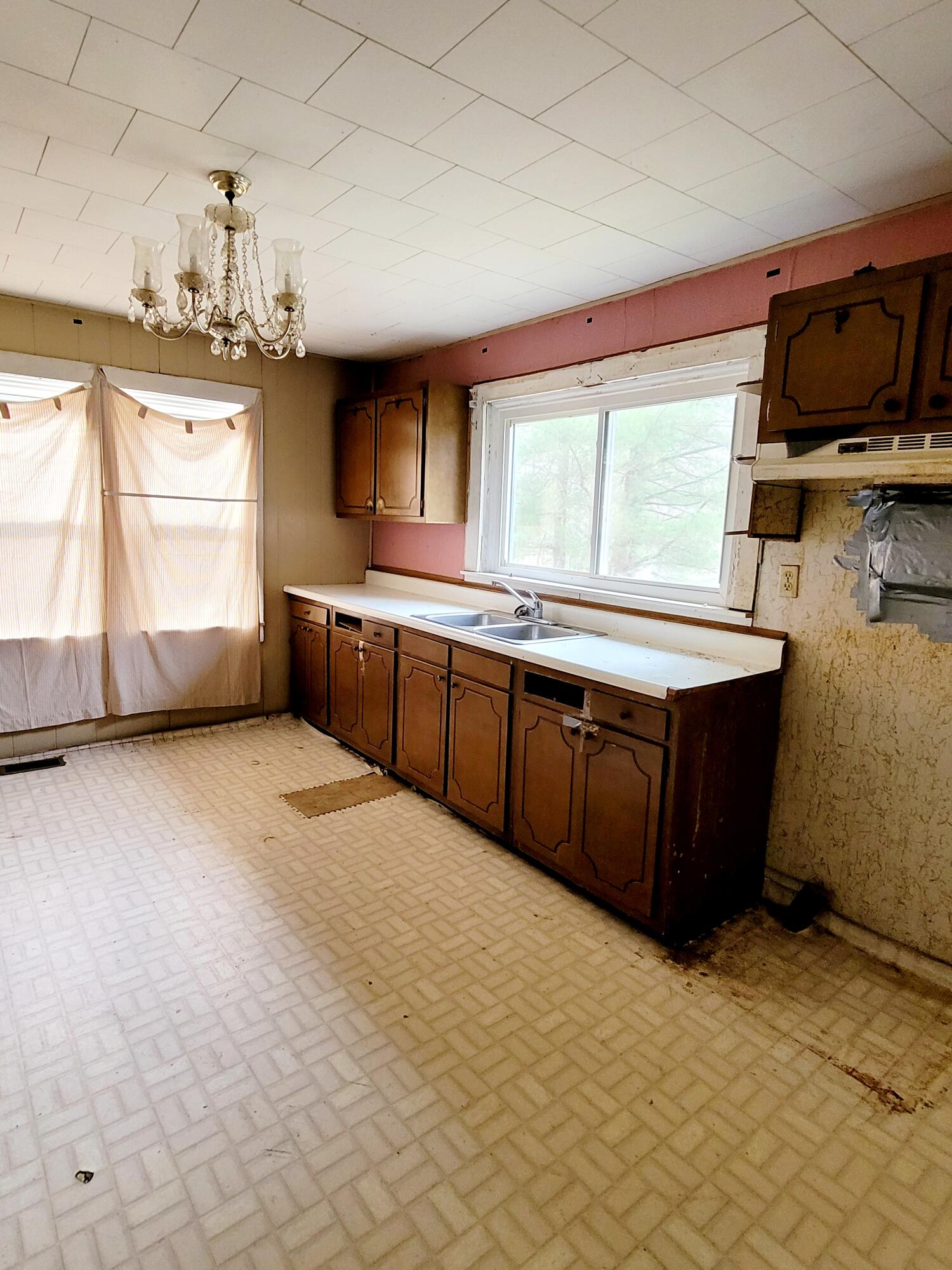 202 The Lake Road Clintwood, VA 24228 - Photo 11 of 21 20211204_115003