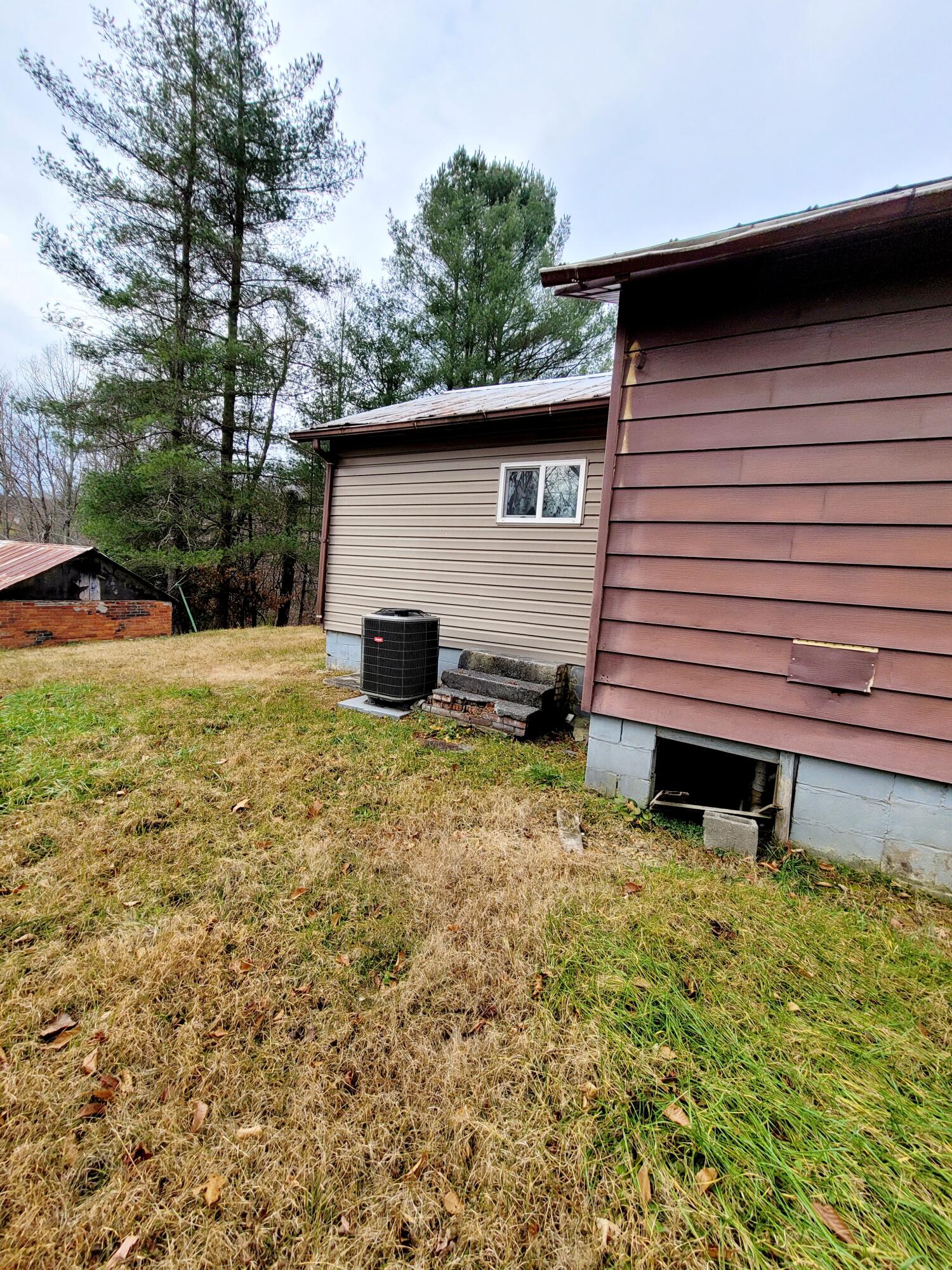 202 The Lake Road Clintwood, VA 24228 - Photo 6 of 21 20211204_114749